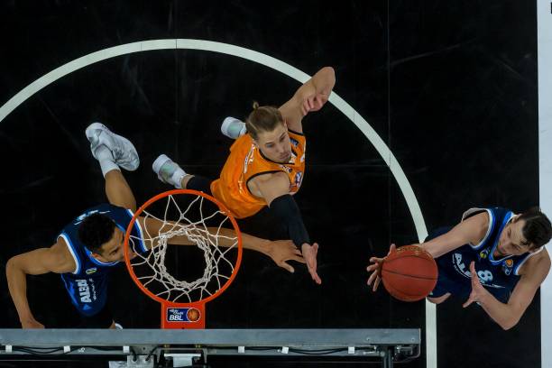 理上显得格 理上显得格